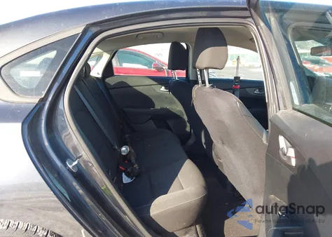 2020 Kia Forte Lxs z USA, uszkodzony, nr VIN 3KPF24AD4LE232674